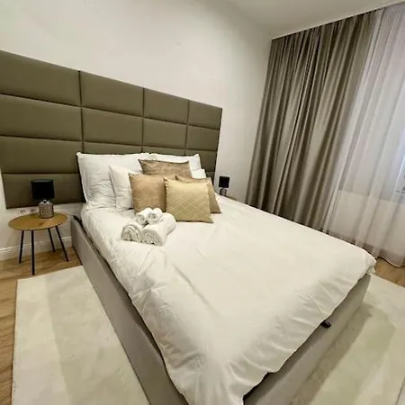 アパート Danube Pearl Center *